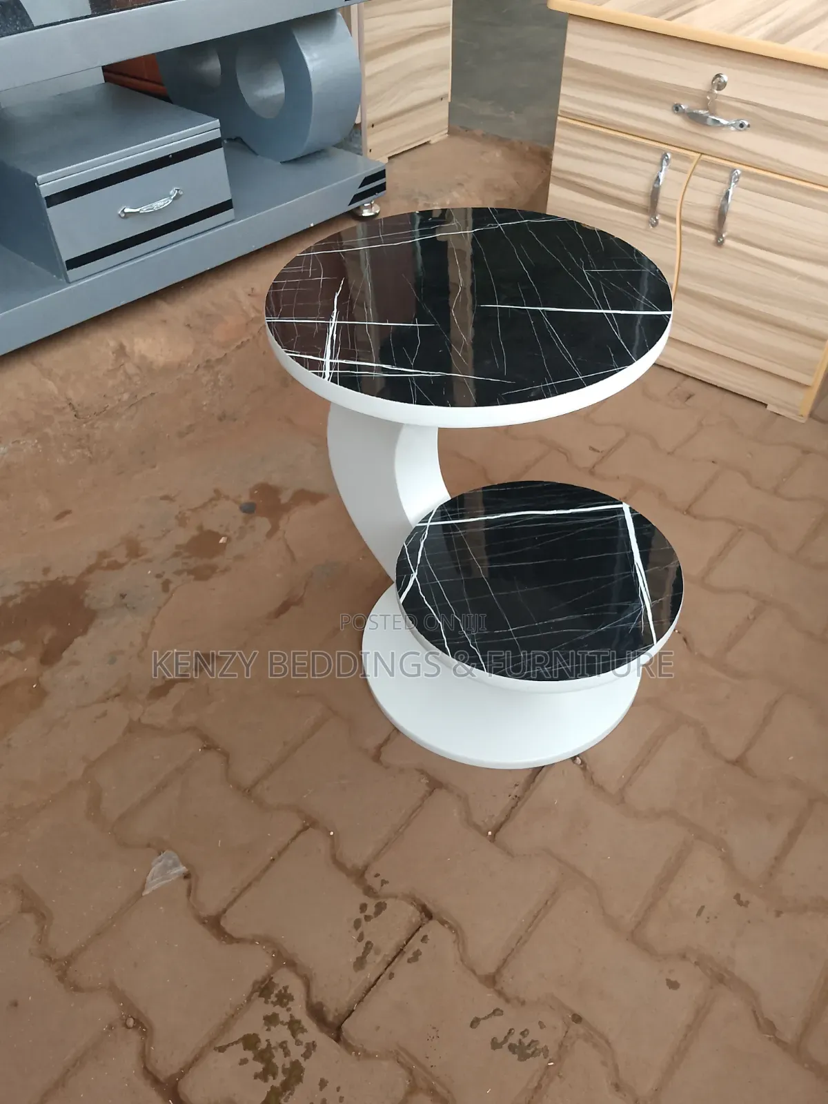 Marble Top Plant Stand (Black)