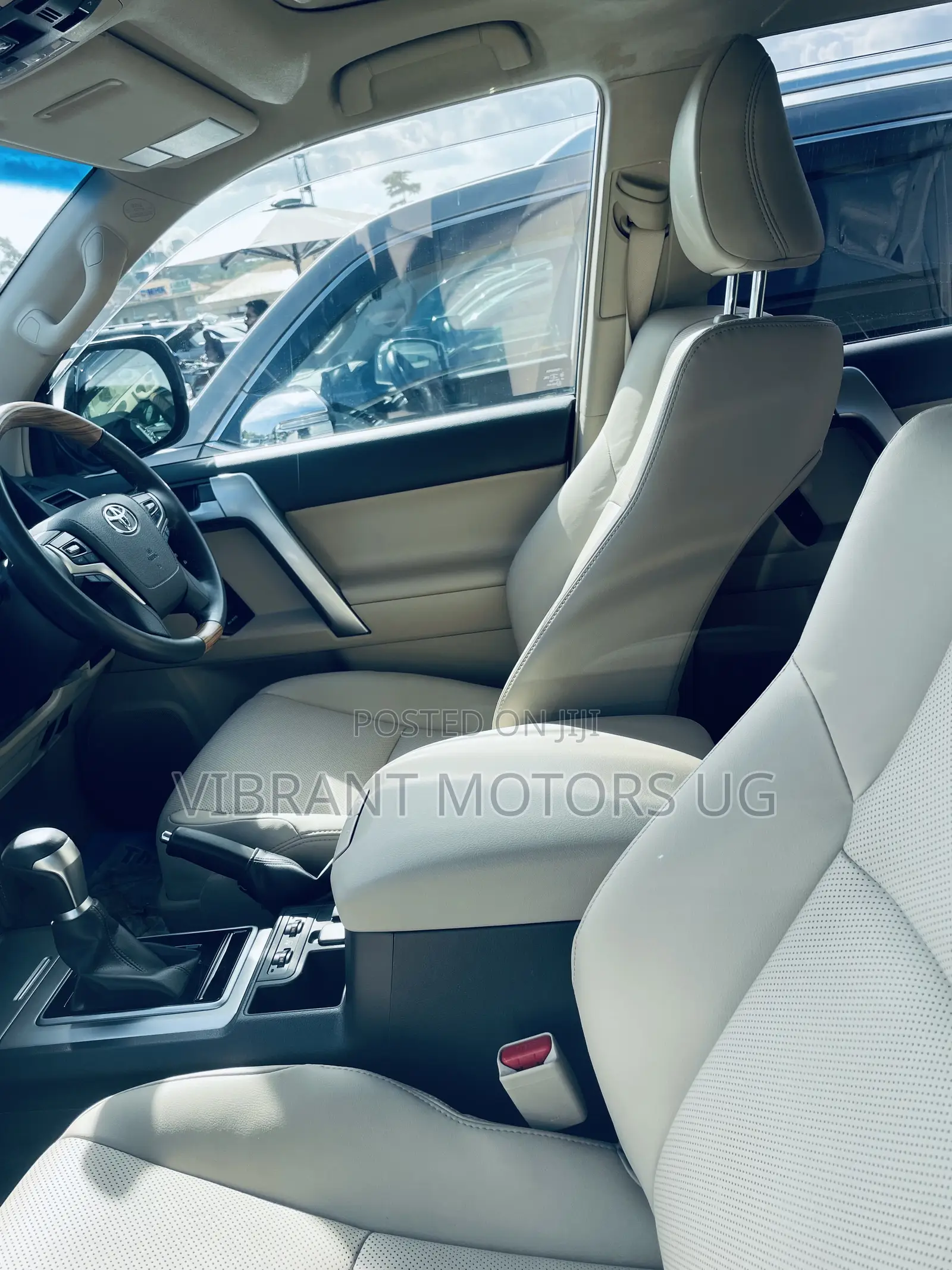 Toyota Land Cruiser Prado 2023 Gray