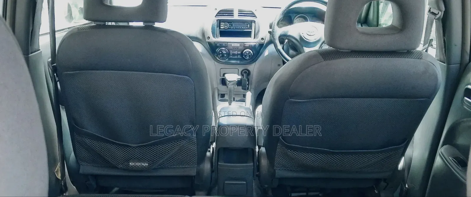 Toyota RAV4 Automatic 2002 Silver