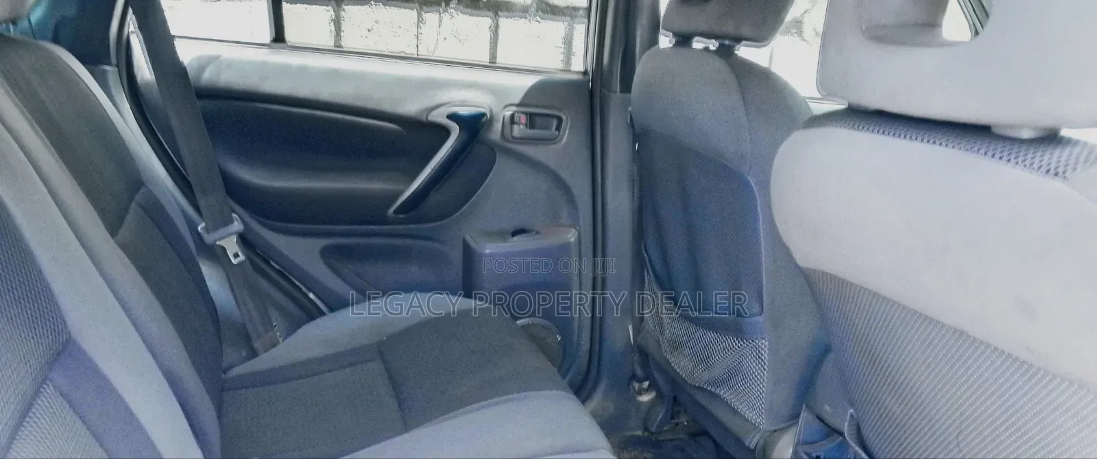 Toyota RAV4 Automatic 2002 Silver