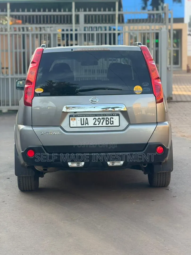 Nissan X-Trail 2012 Gray