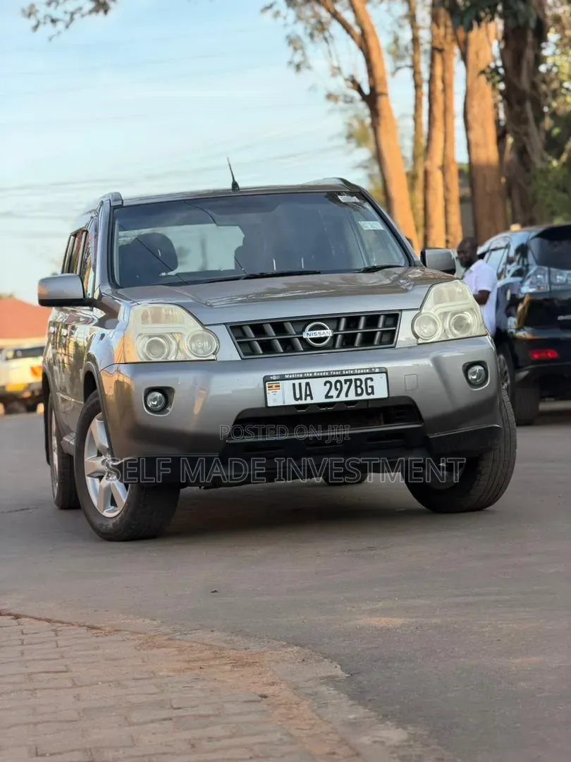 Nissan X-Trail 2012 Gray