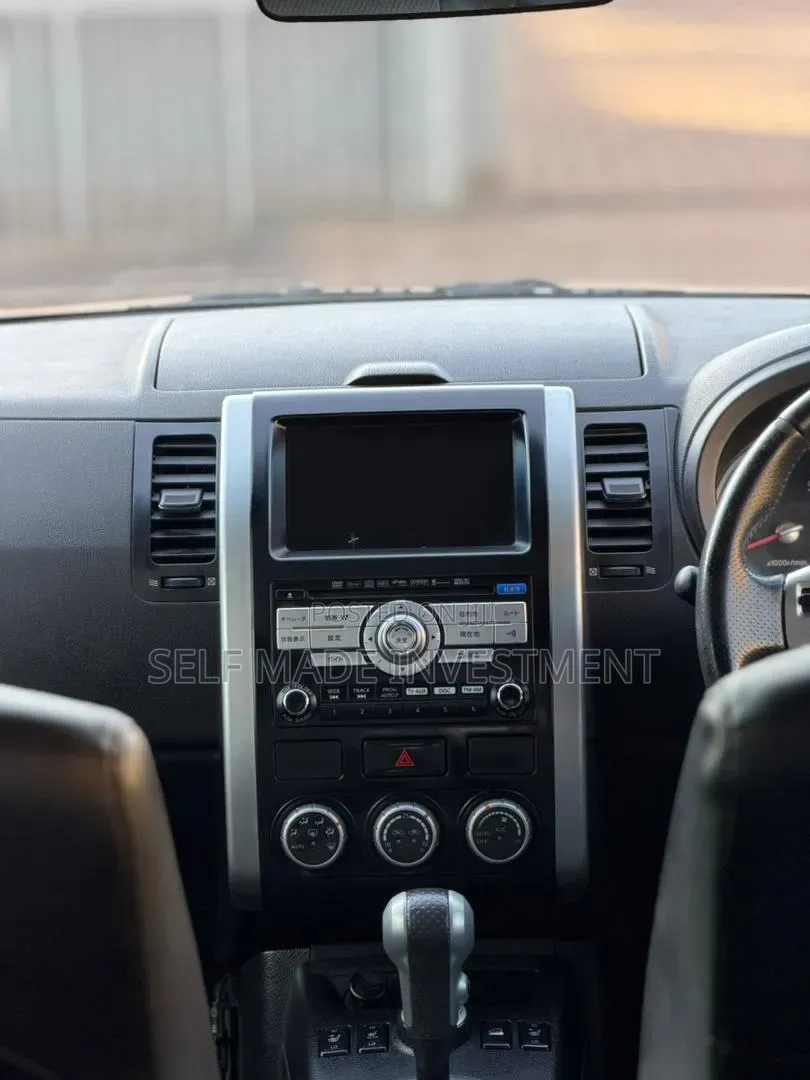 Nissan X-Trail 2012 Gray