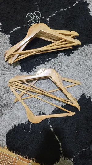 12pcs Strong Premium Wooden Hangers