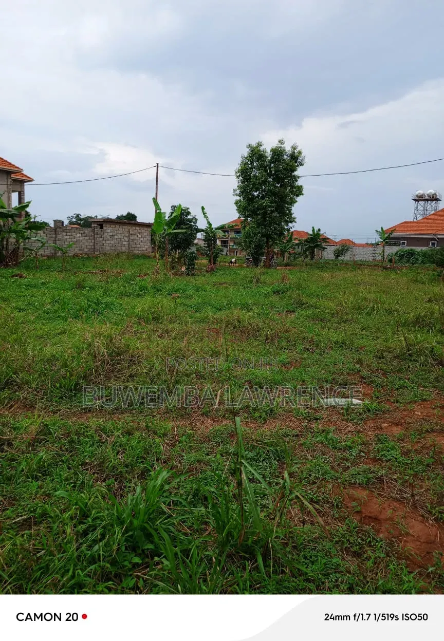 Land for Sale Title at Nsagu Nateete Nakawuka Road 50x100