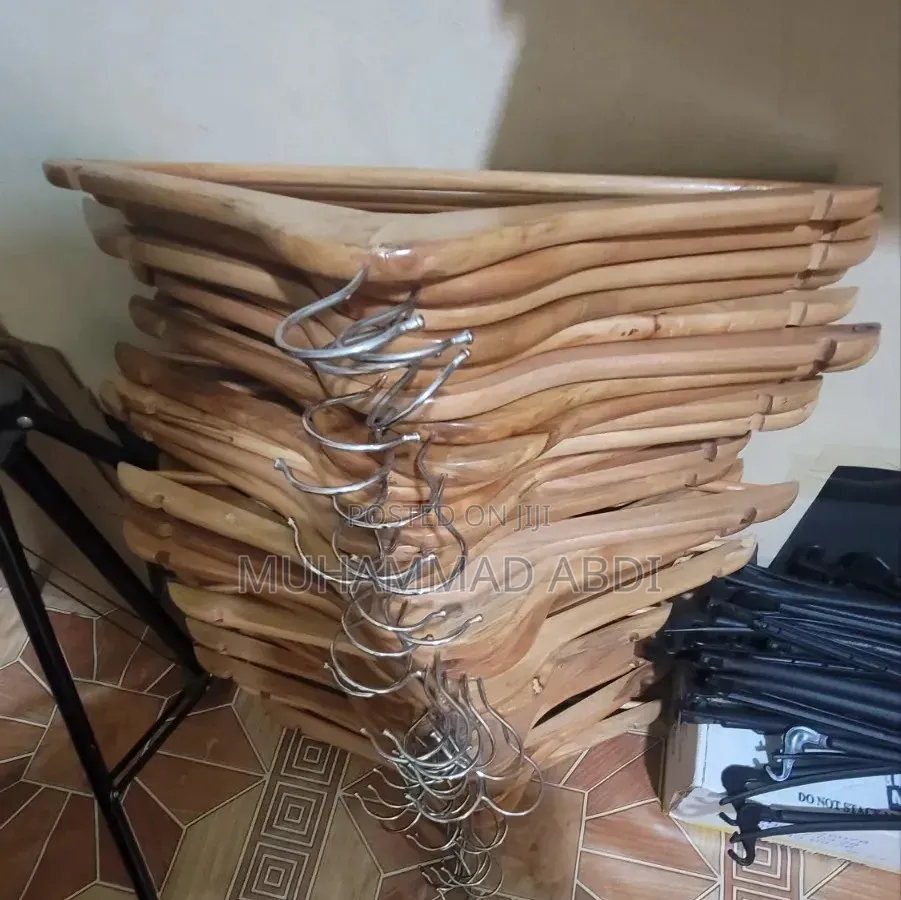 12pcs Strong Premium Wooden Hangers