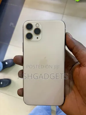 New Apple iPhone 11 Pro Max 256 GB Gold