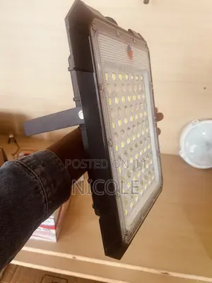 200w Outdoor Solar Flood Light – Super Bright Waterproof