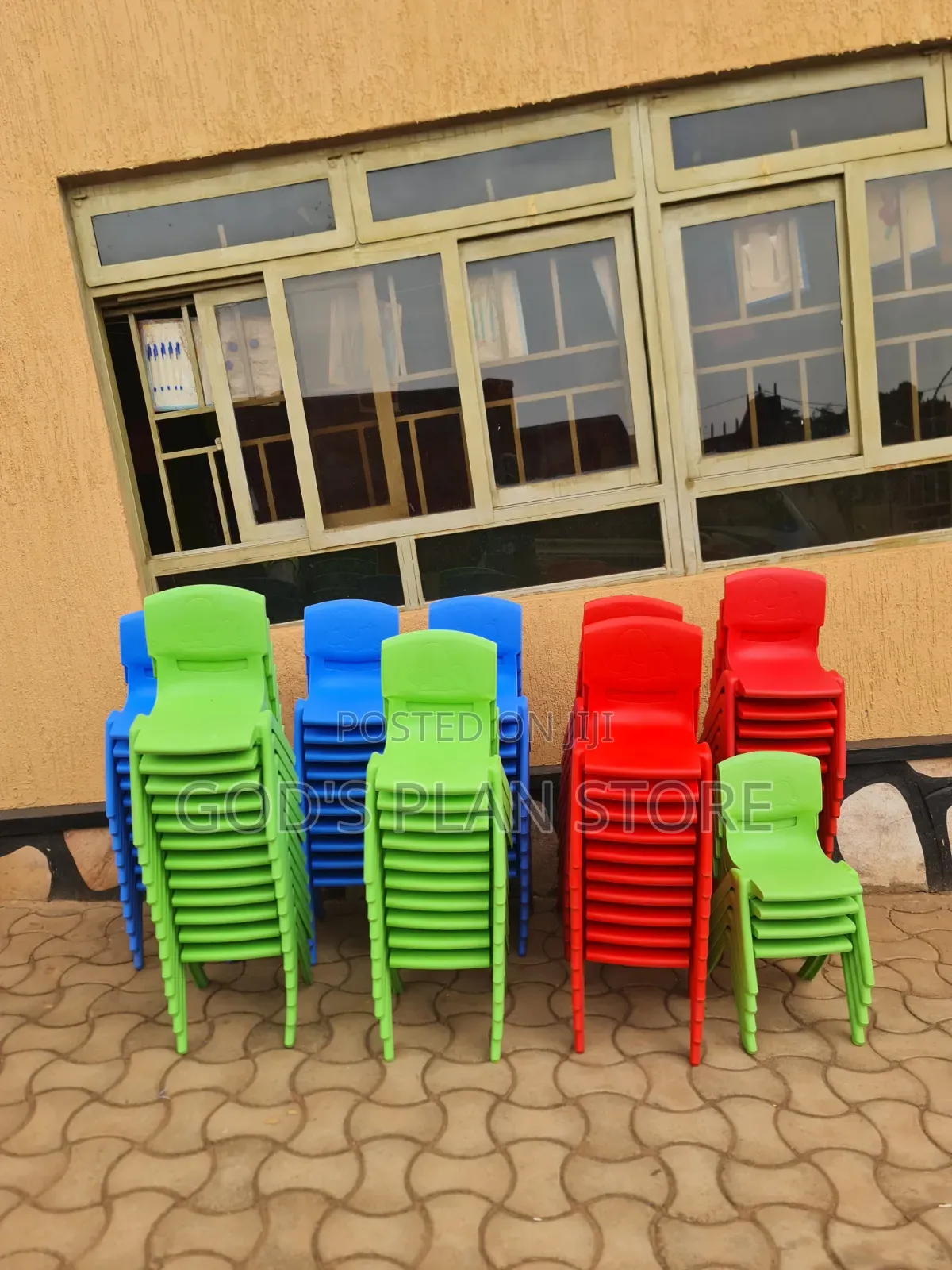 Sculptural Kids Plastic Chairs Kids Plastic Chairs