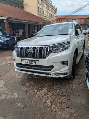 Toyota Land Cruiser Prado 2017 White