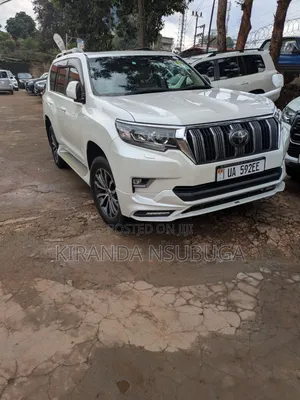 Toyota Land Cruiser Prado 2017 White