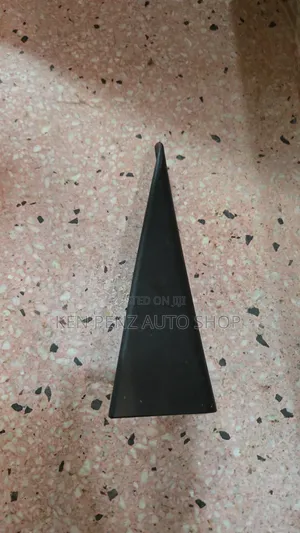 Subaru Forester Sh5 Back Door Trim Pannel