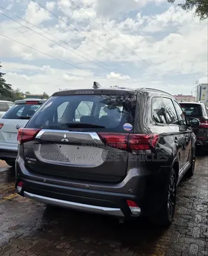 Mitsubishi Outlander SE FWD 2017 Beige