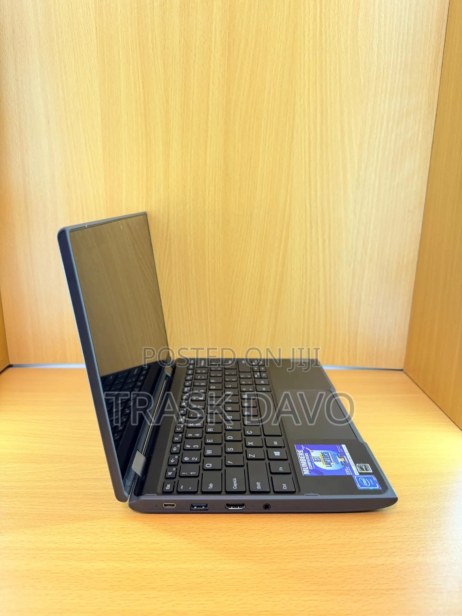 Laptop Lenovo 300e 4GB Intel Celeron SSD 128GB