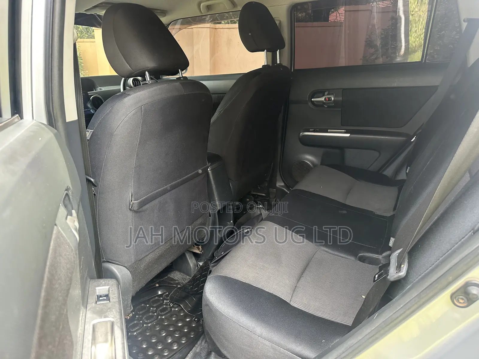 Toyota Corolla Rumion Hatchback 1.5 FWD 2010 Silver