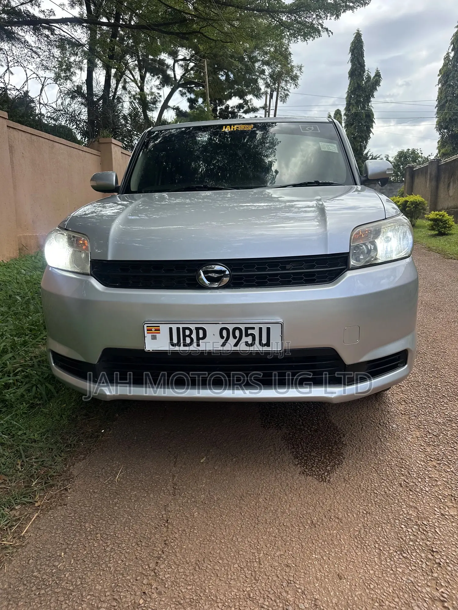Toyota Corolla Rumion Hatchback 1.5 FWD 2010 Silver