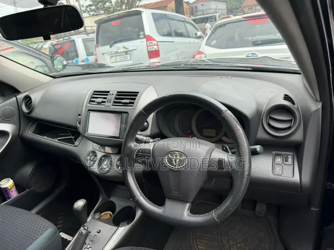 Toyota RAV4 2009 Silver