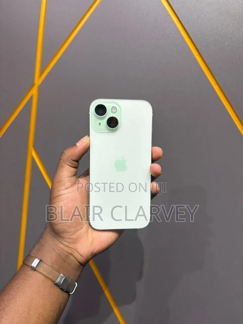 Apple iPhone 15 128 GB Green