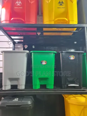 Acrylic 20litres Indoor Plastic Step on Dust Bins