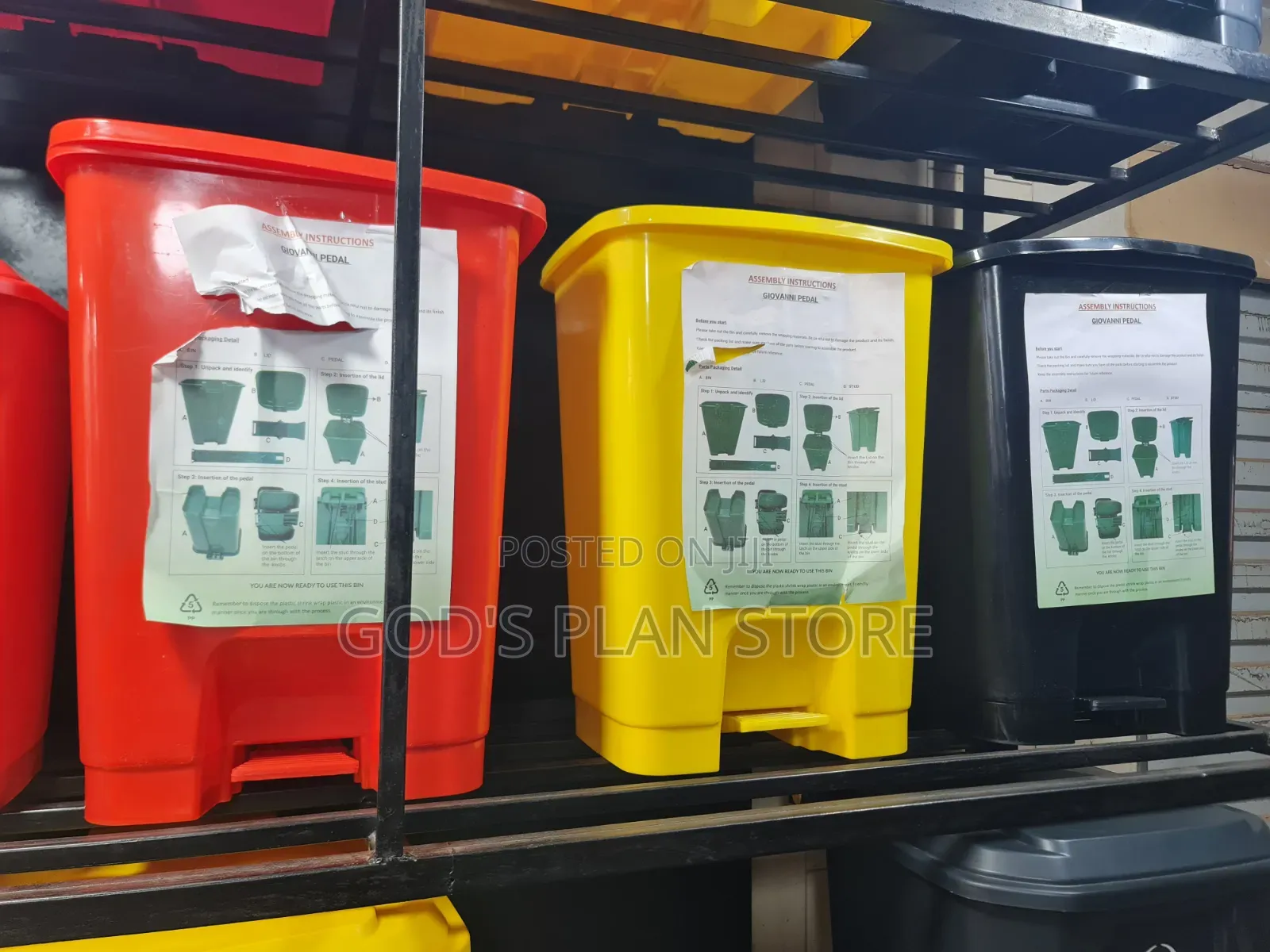 Outdoor Indoor 30litres Plastic Dust Bin Plastic Dust Bin