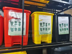 Outdoor Indoor 30litres Plastic Dust Bin Plastic Dust Bin