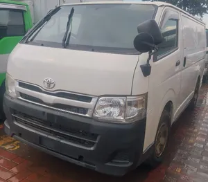 Toyota HiAce 2012