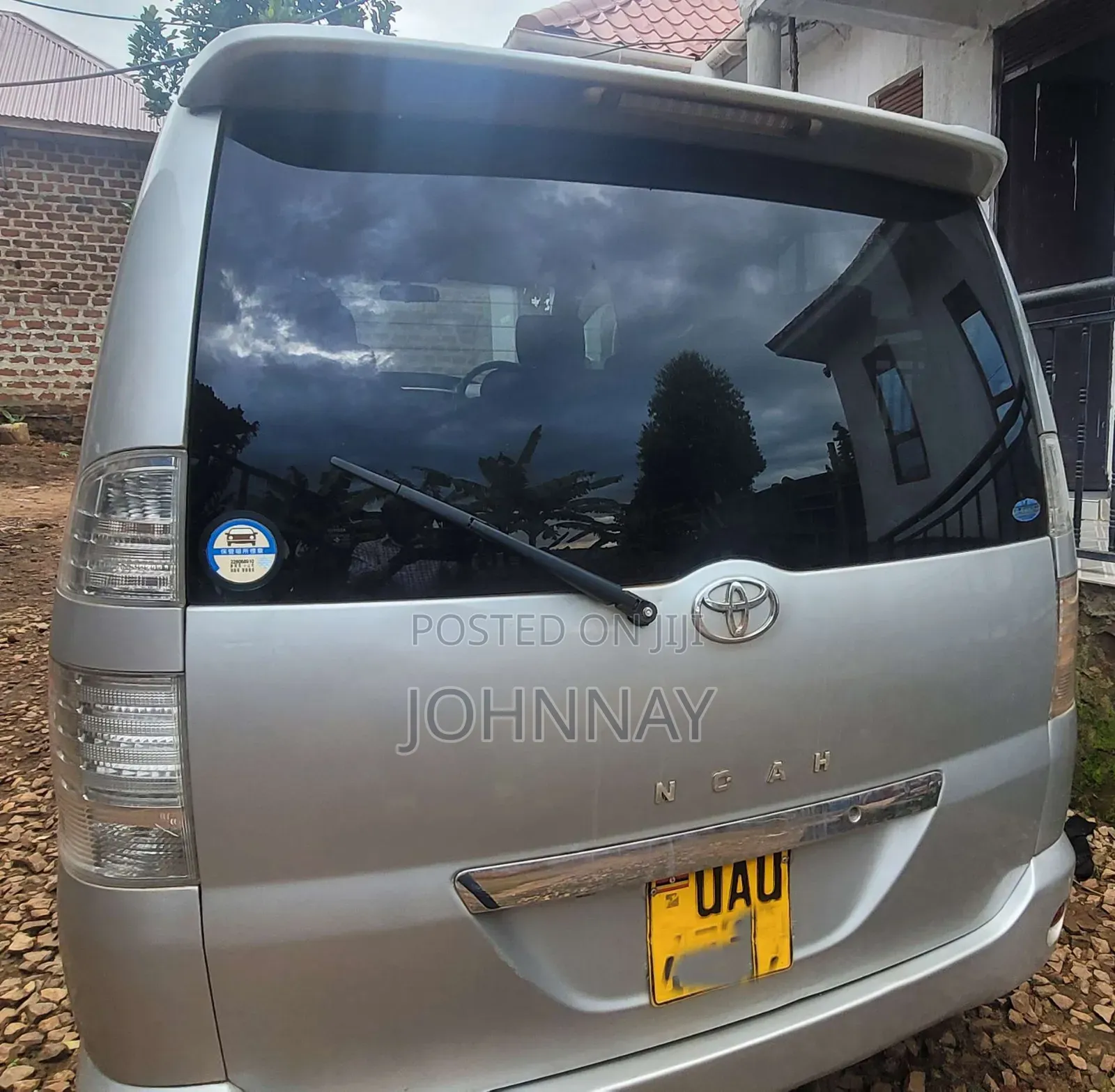 Toyota Noah 2.0 FWD (8 Seater) 2002 Silver