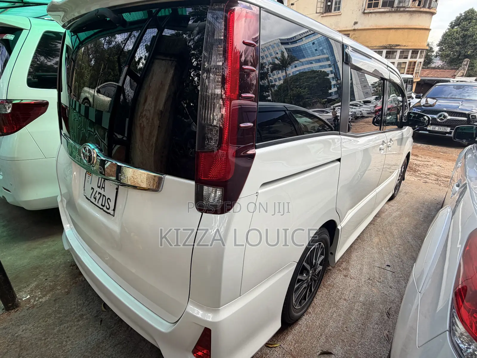 Toyota Noah 2016 Black