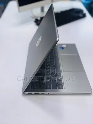 New Laptop HP 14-ep0063 16GB Intel Core 7 SSD 512GB
