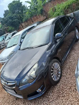 Subaru Legacy 2.0D Estate 2010 Gray