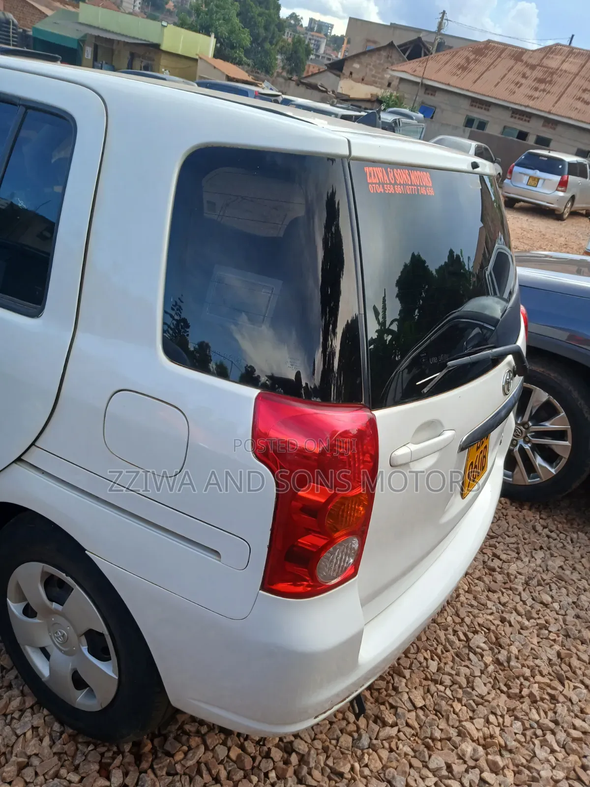 Toyota Raum 1.5 AWD 2007 White