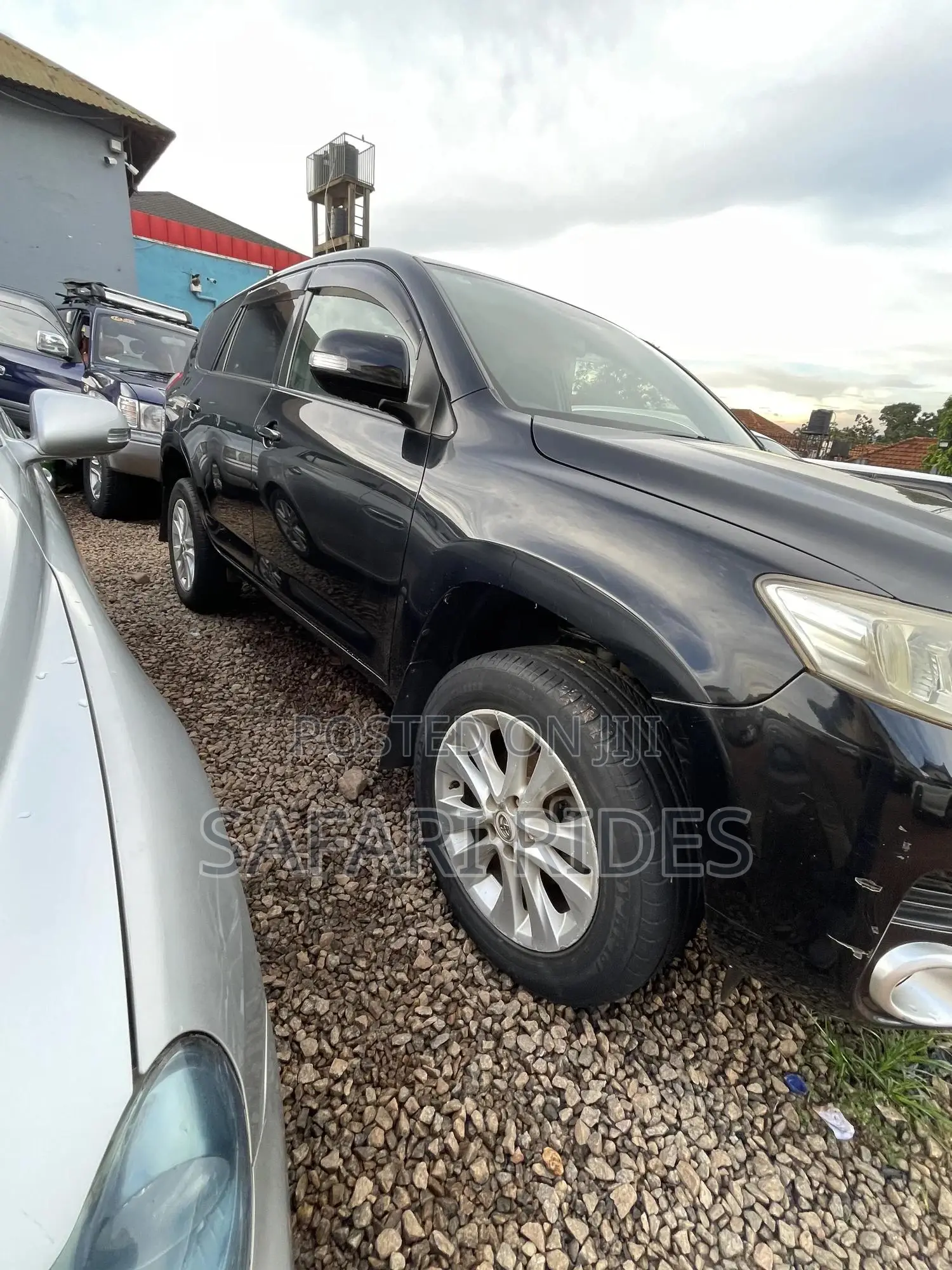 Toyota Vanguard 2009 White