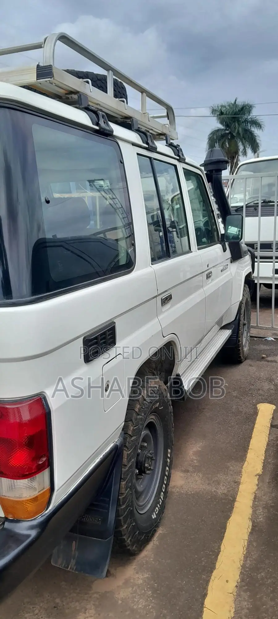 Toyota Land Cruiser 2018 White