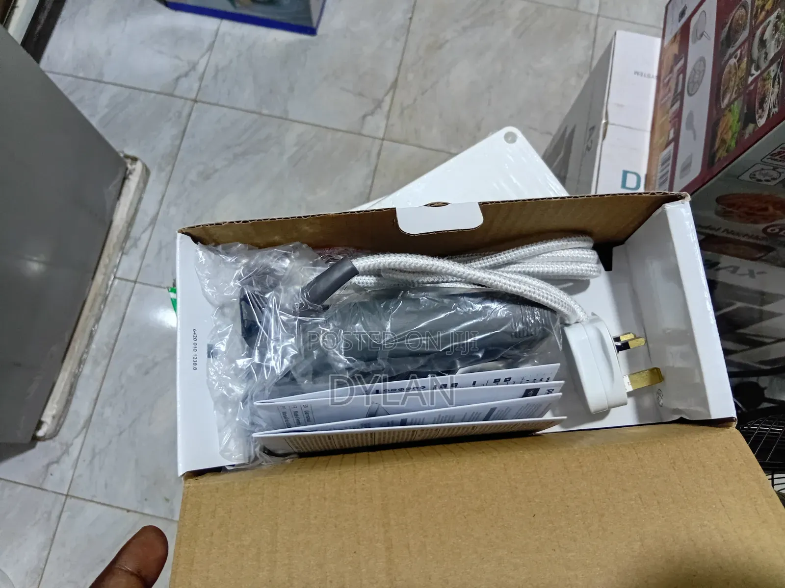 Flat Iron Box