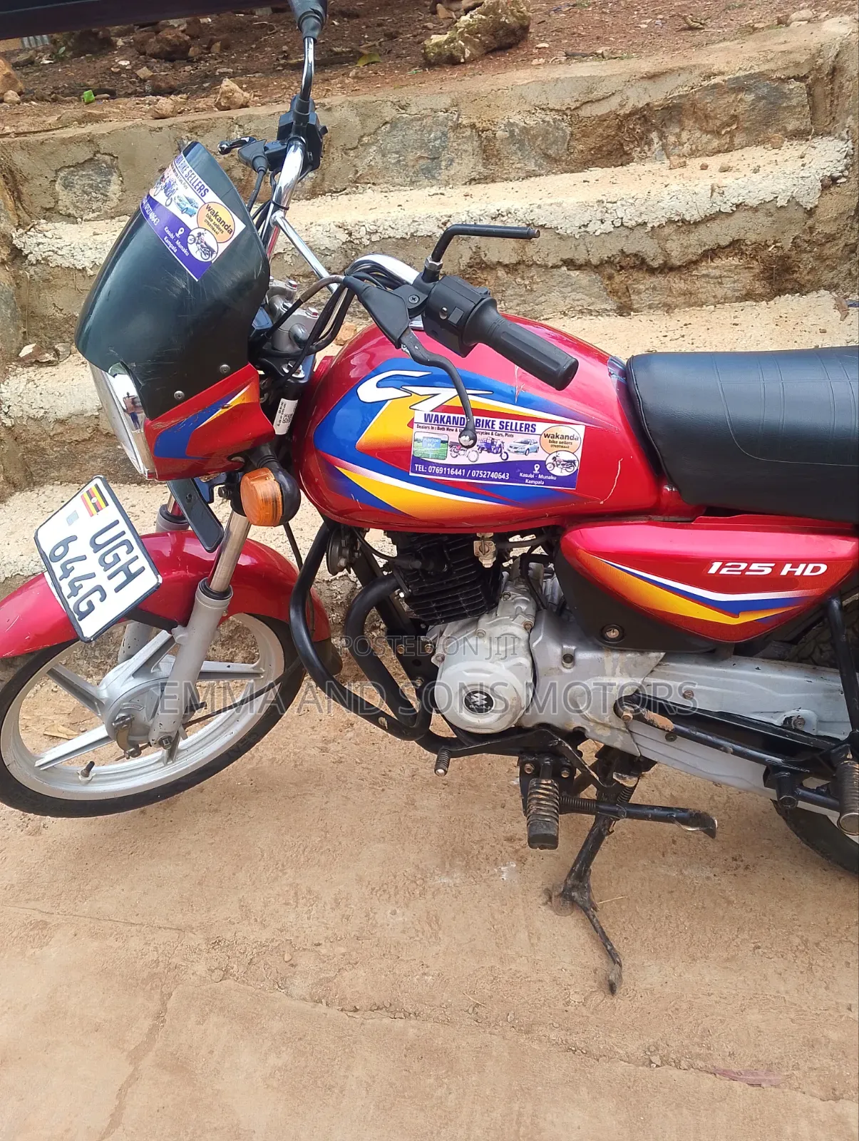 Bajaj Boxer 125 2024 Red