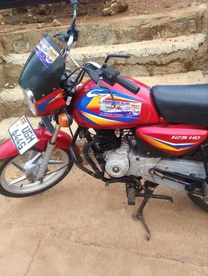 Bajaj Boxer 125 2024 Red