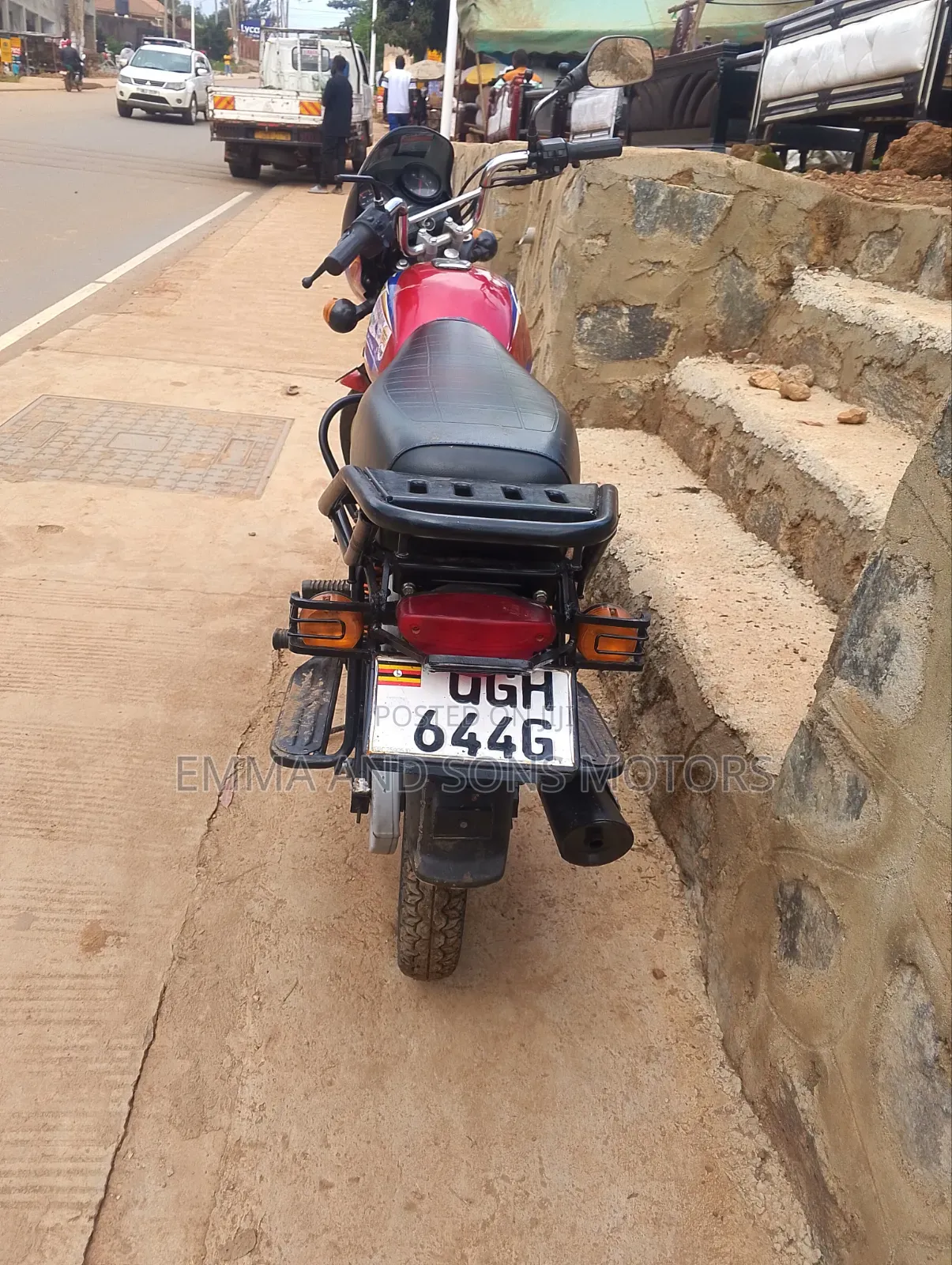 Bajaj Boxer 125 2024 Red