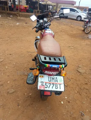 TVS HLX 125 2025 Red