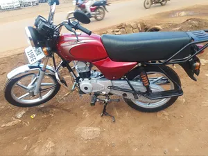 Bajaj Boxer 100 2025 Red