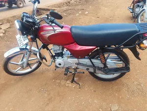 Bajaj Boxer 100 2025 Red