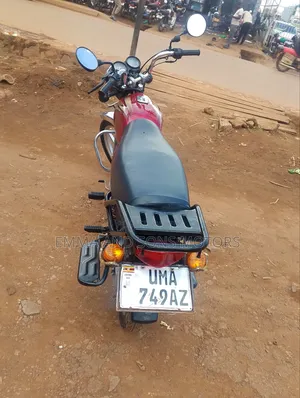 Bajaj Boxer 100 2025 Red