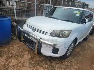 Toyota Corolla Rumion 2008 White