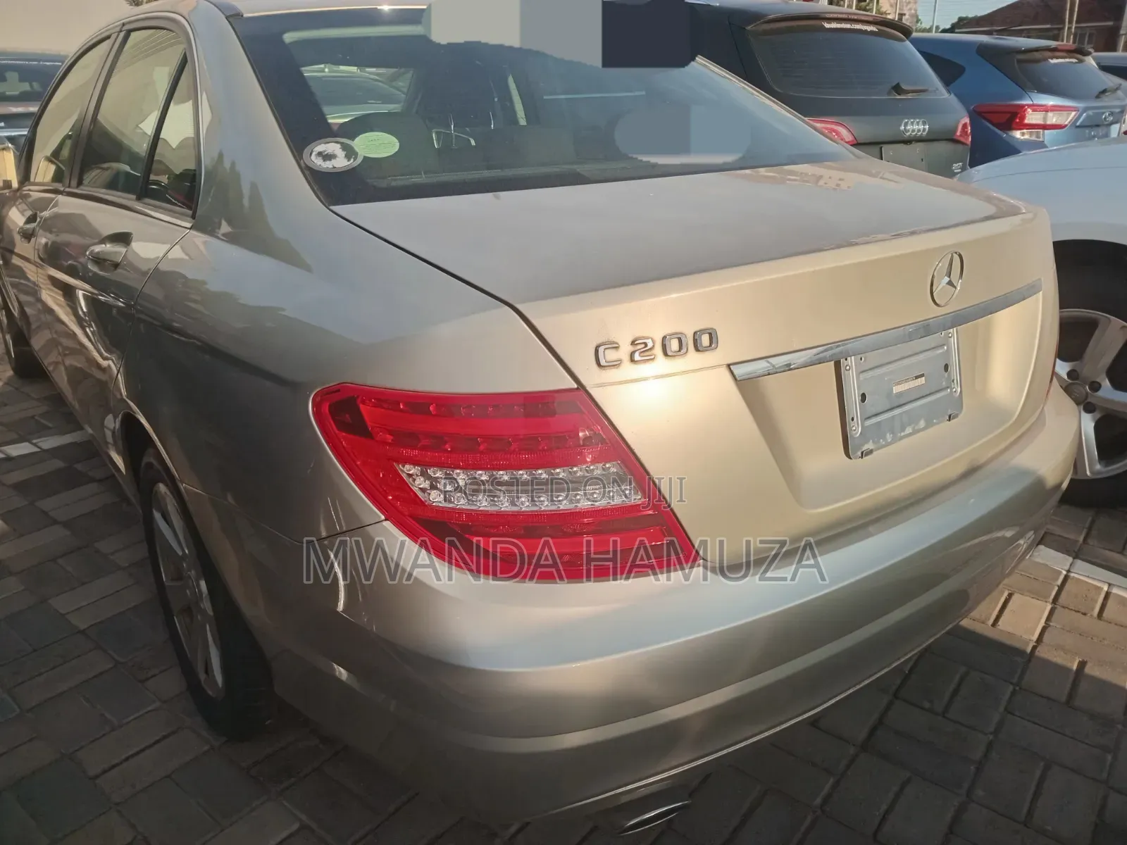 Mercedes-Benz C200 2015 Gold