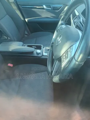 Mercedes-Benz C200 2015 Gold