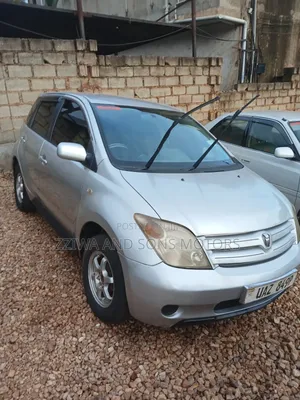 Toyota IST 2002 Silver