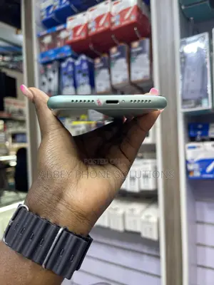 Apple iPhone 11 64 GB Green