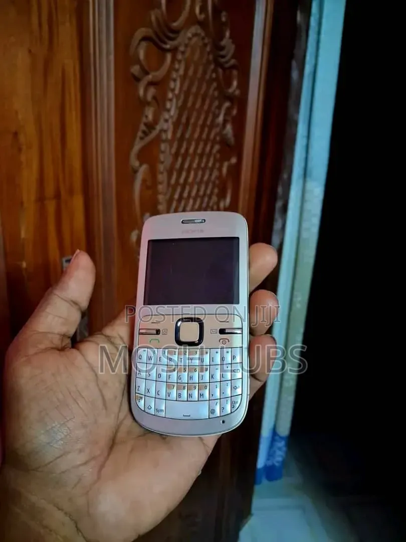 Nokia C3 Gray
