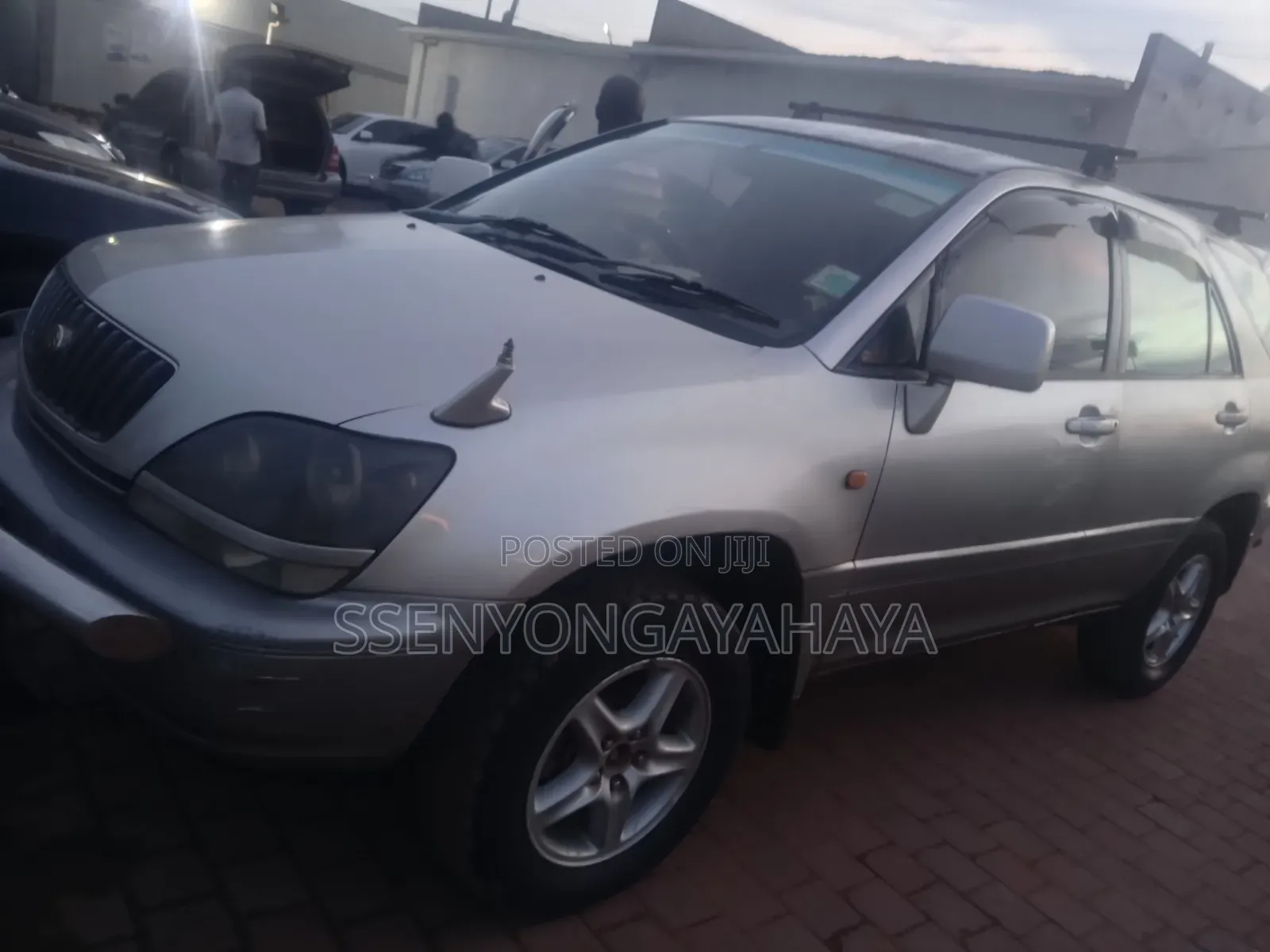 Toyota Harrier 2005 Silver