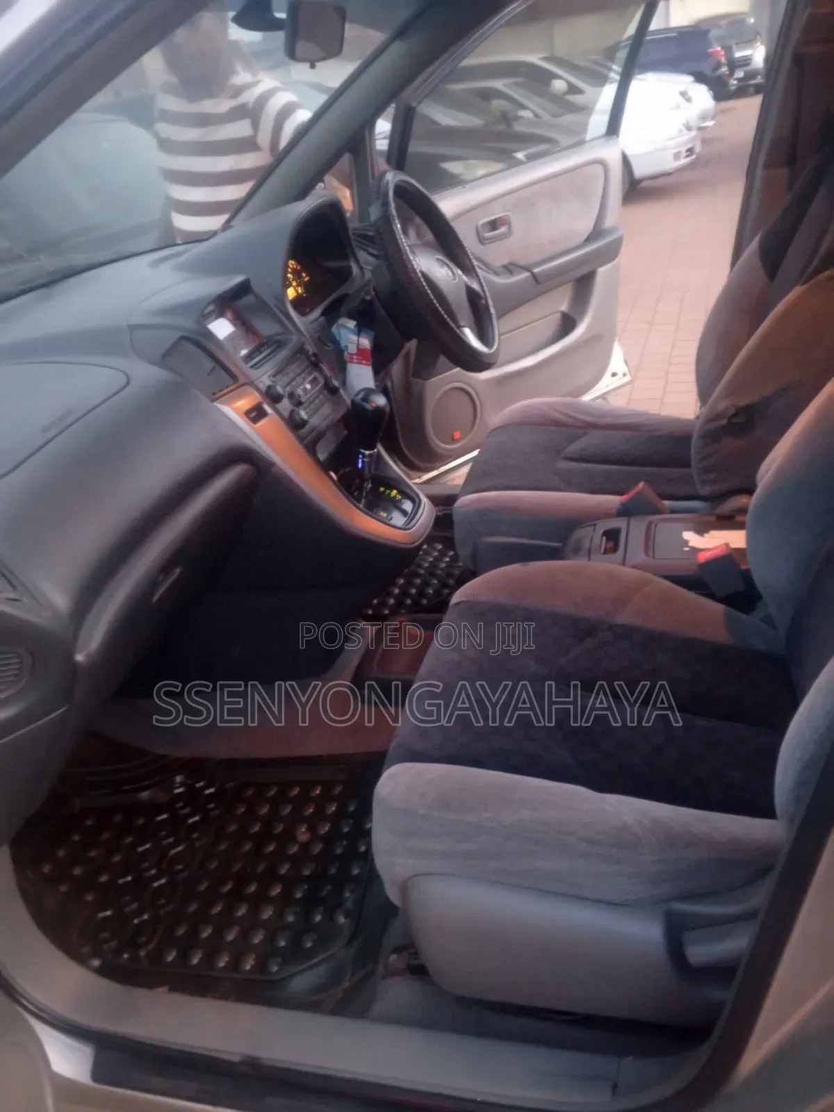 Toyota Harrier 2005 Silver