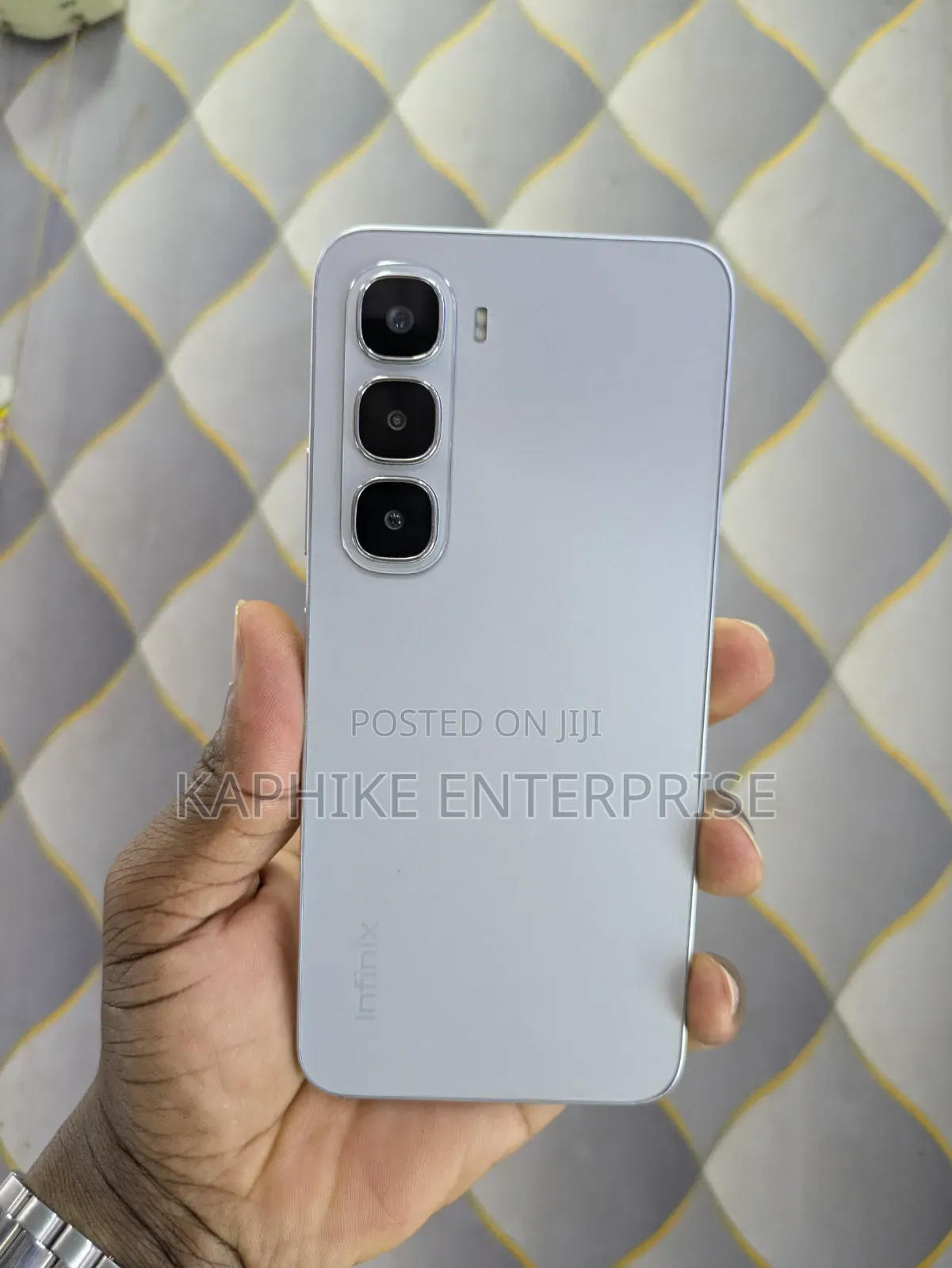 Infinix Hot 60i 256 GB White
